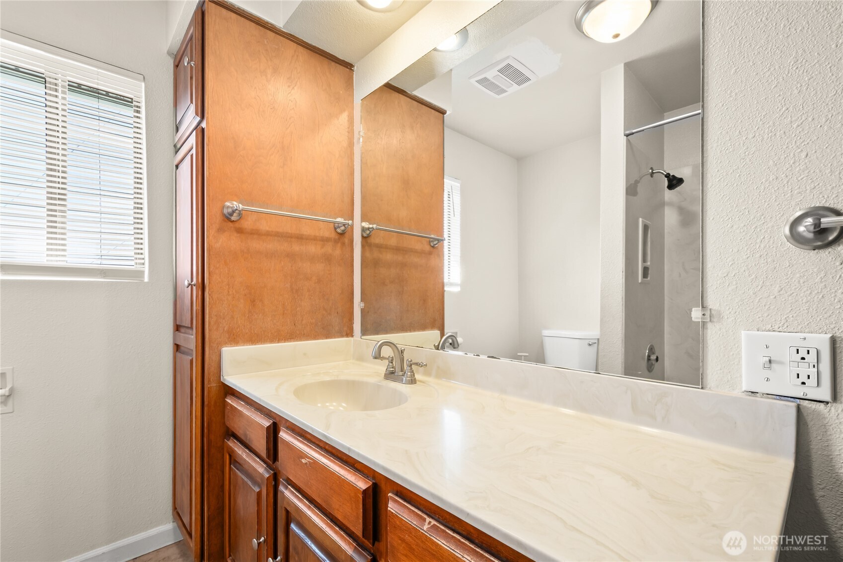 110 English Lane Property Photo 10