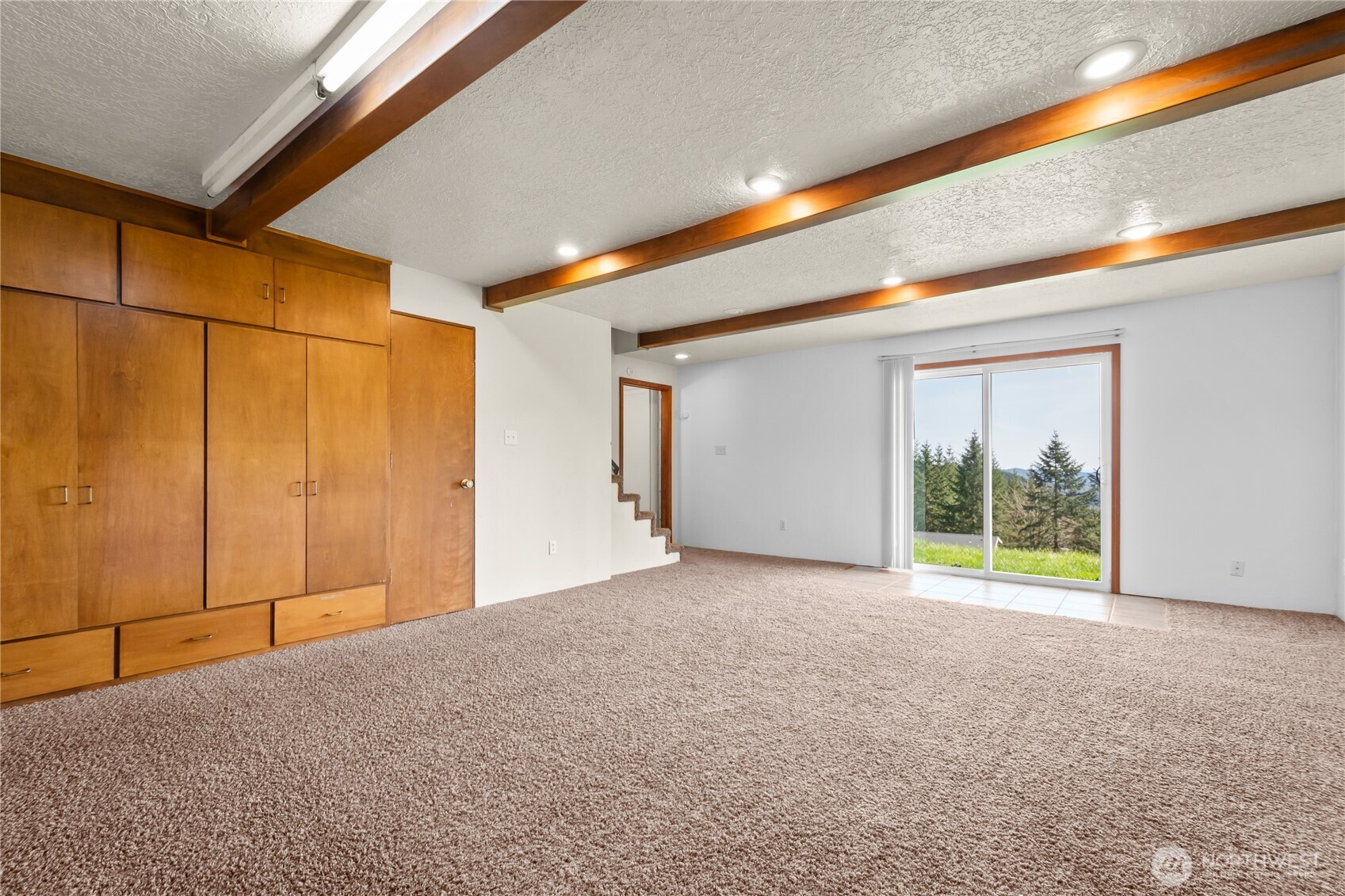 110 English Lane Property Photo 14