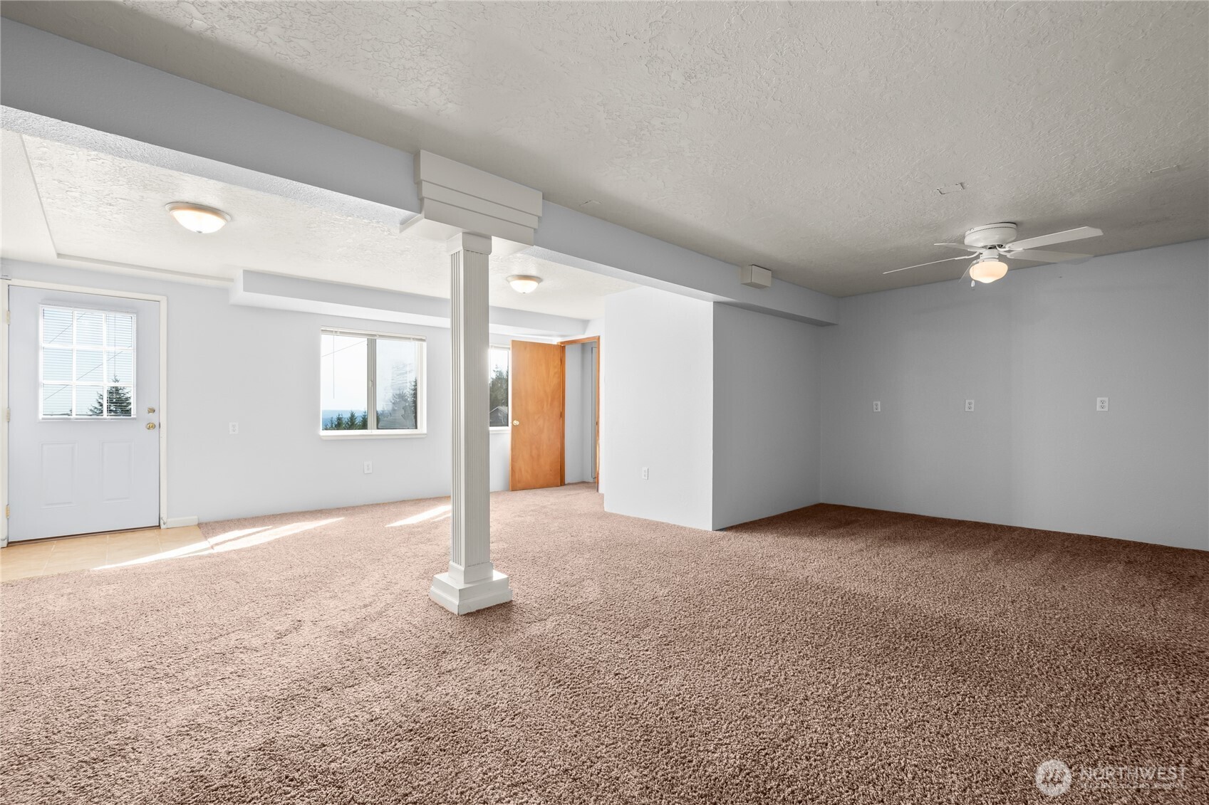 110 English Lane Property Photo 16