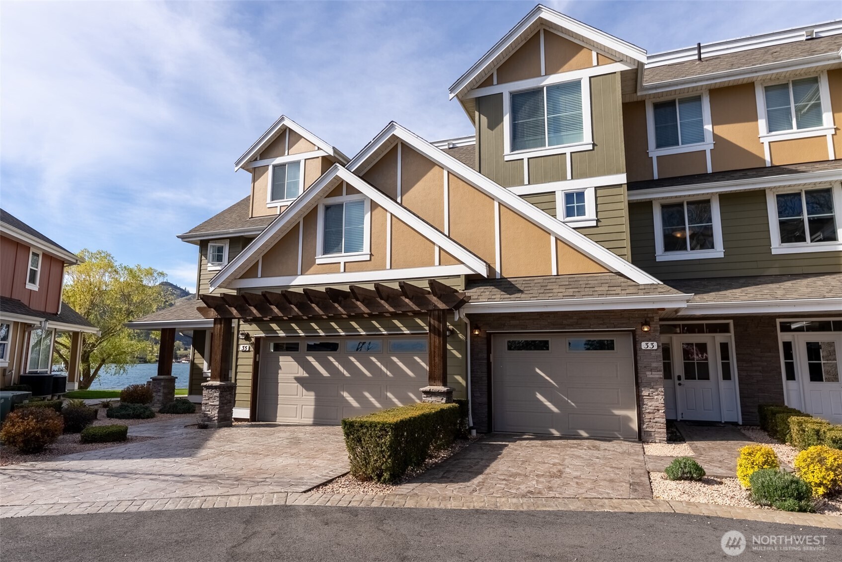 33 Sandalia Court Property Photo