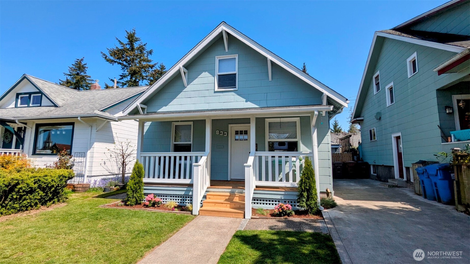 833 S Oakes Street Property Photo