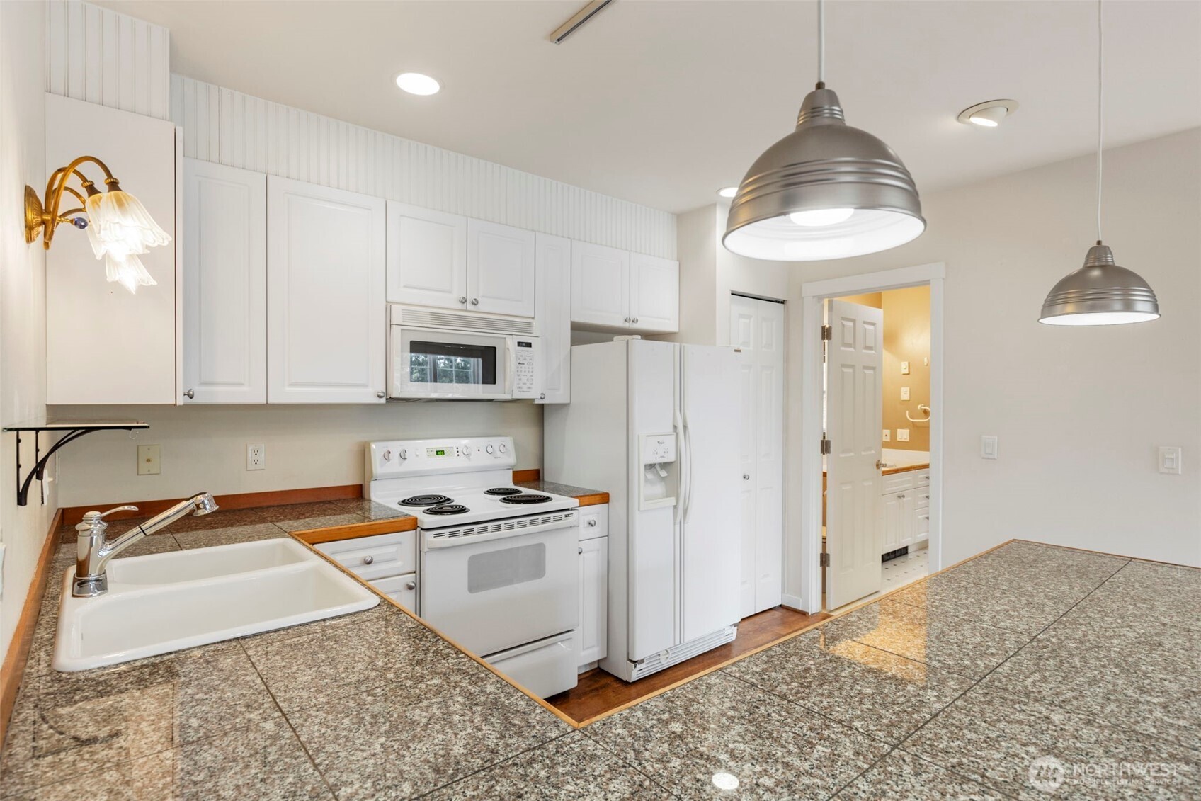 350 Castellano Way 204 Property Photo 8