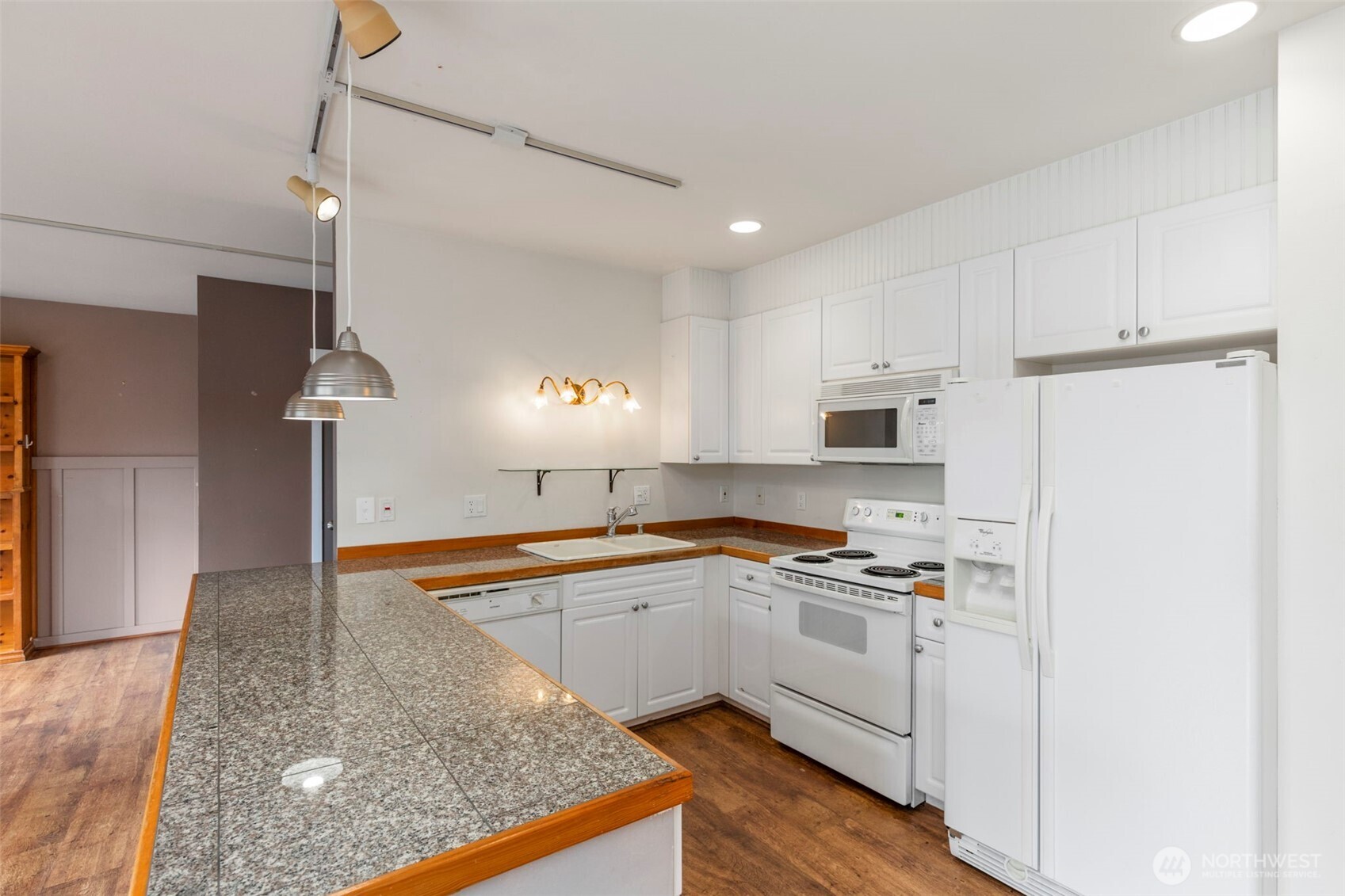 350 Castellano Way 204 Property Photo 16