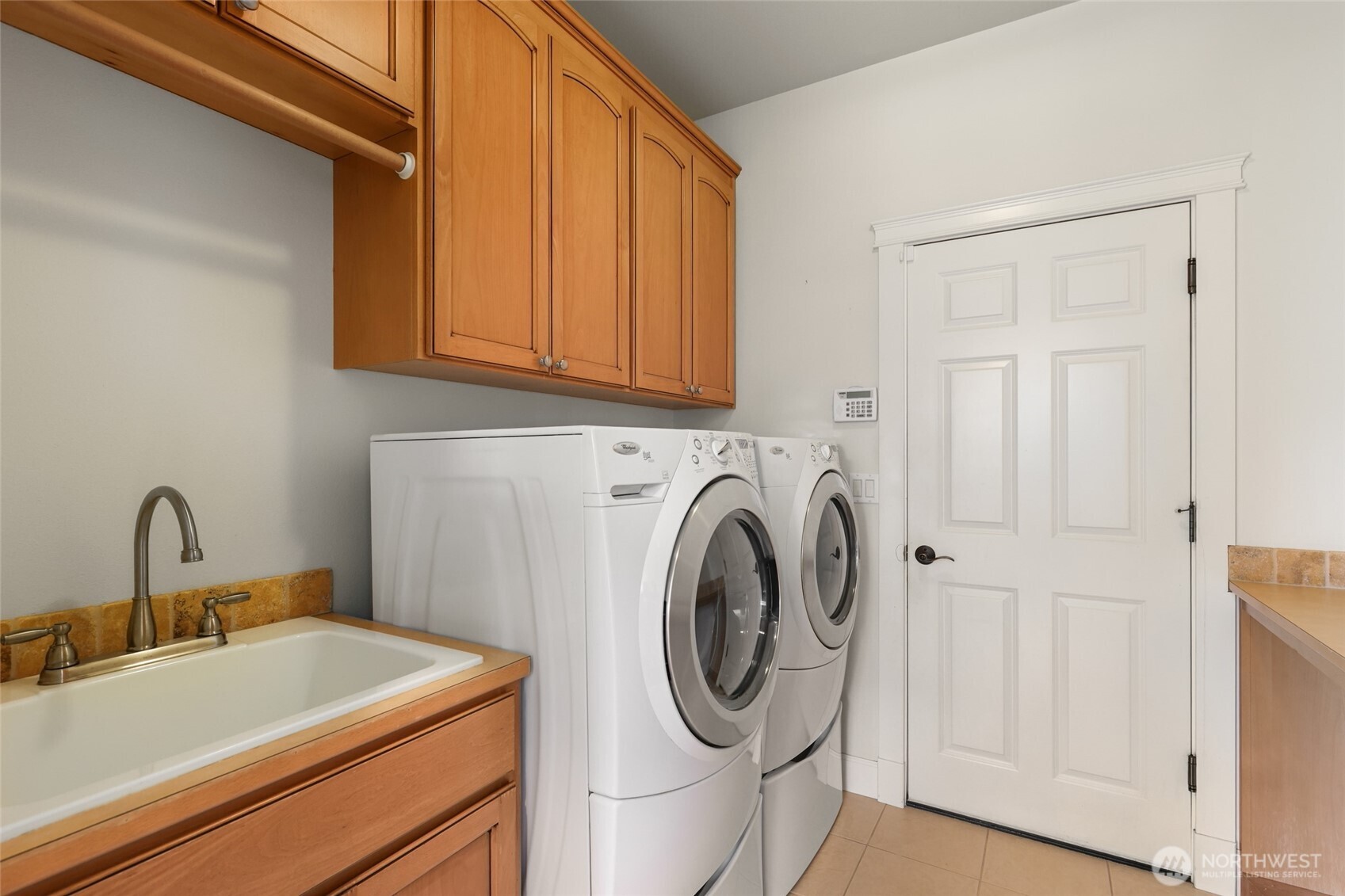 1207 24th Street Property Photo 37