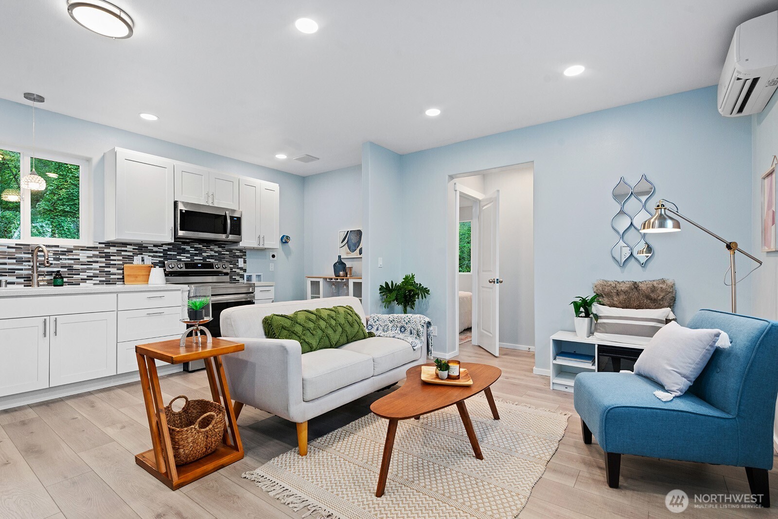 3265 31st Avenue Property Photo 4