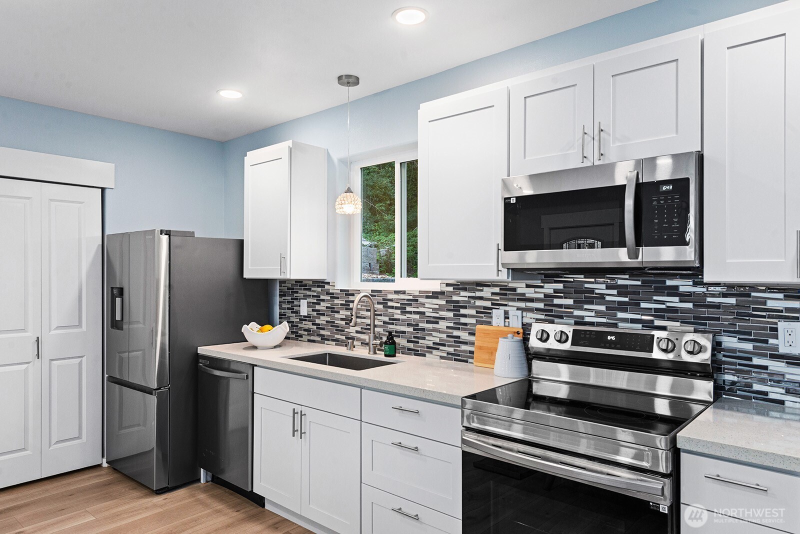 3265 31st Avenue Property Photo 9