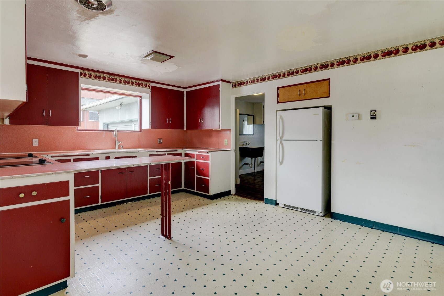 6017 S Capitol Boulevard Property Photo 13