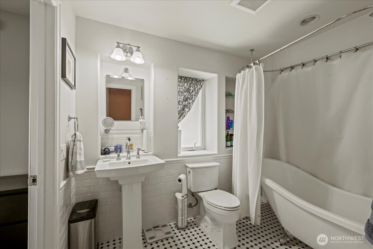 2142 Island Drive Property Photo 19