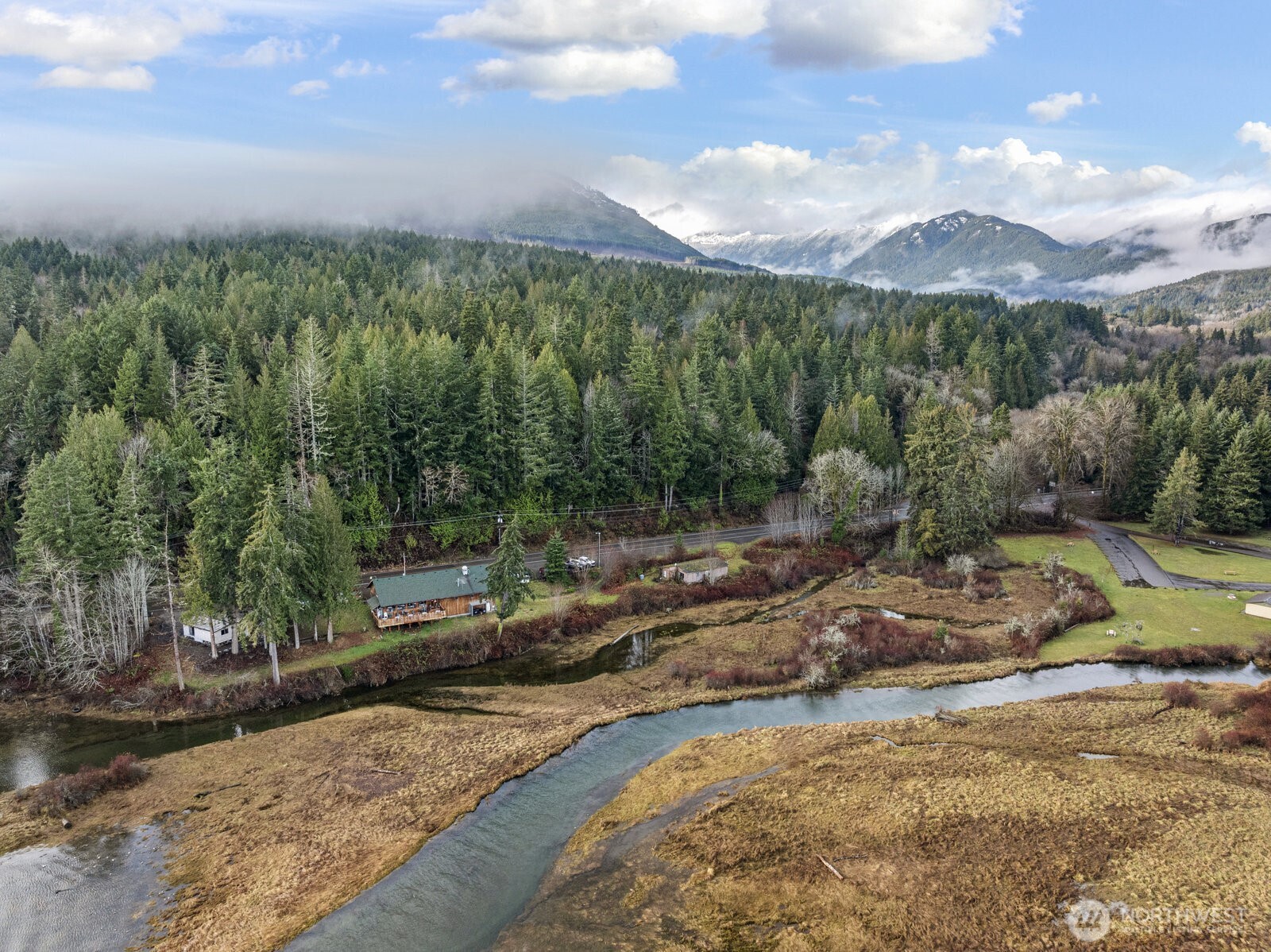 307103 Hwy 101 Property Photo 1