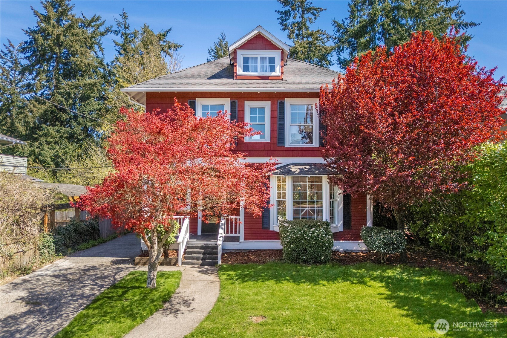 98116 Real Estate Listings Main Image