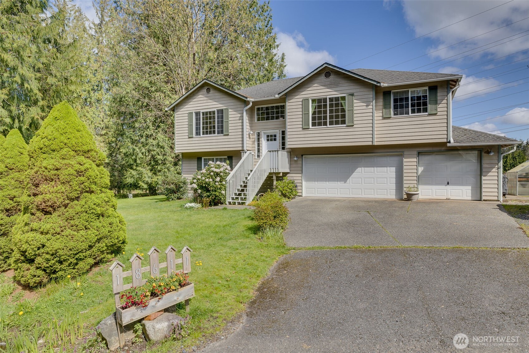 18611 92nd Street Property Photo 1