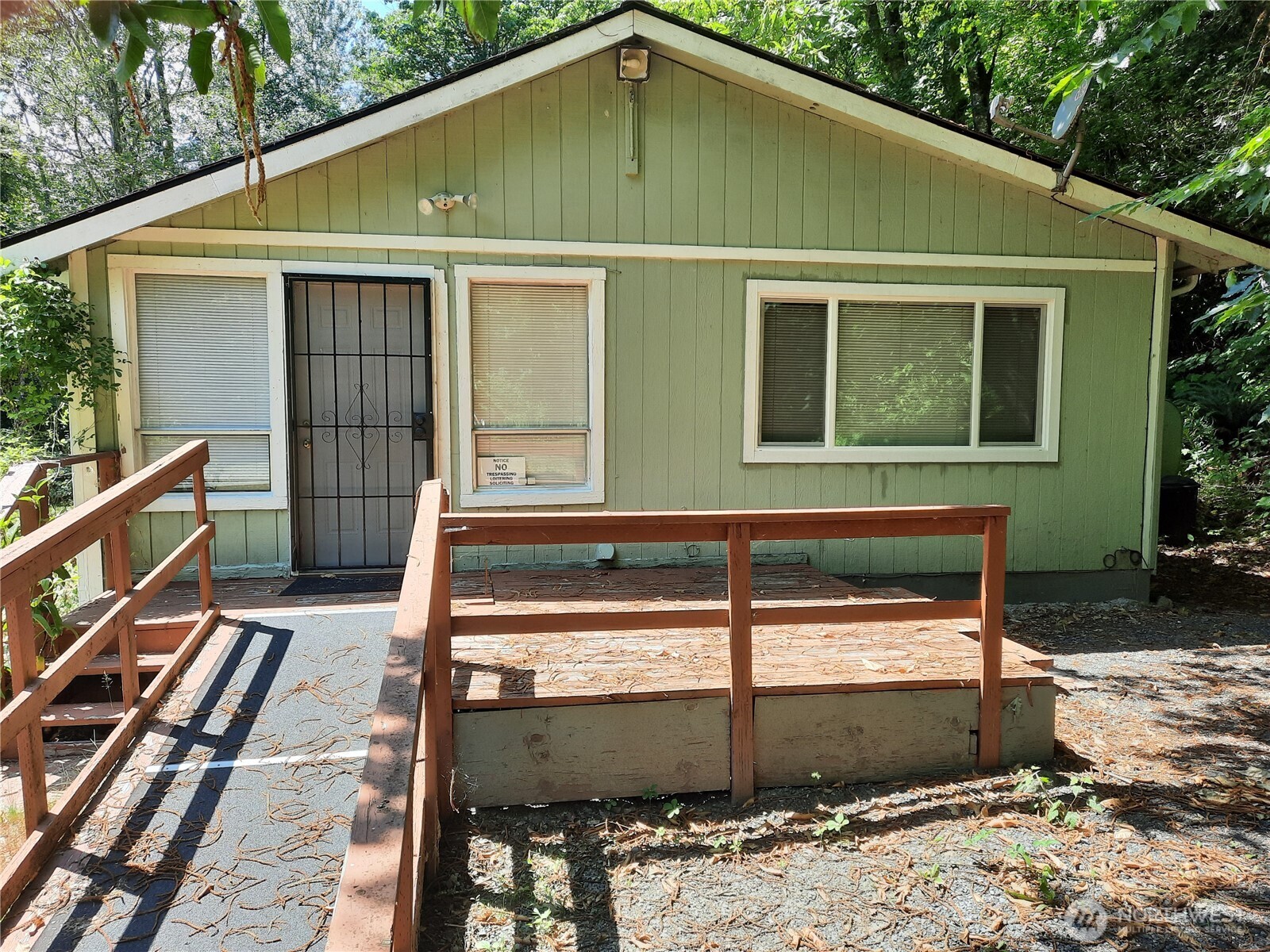 57255 State Route 20 Property Photo 1