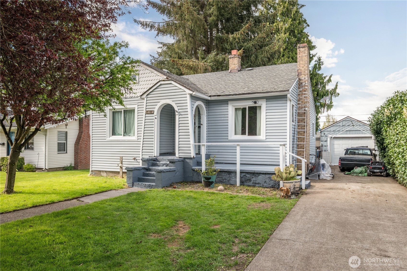 2902 Garfield Street Property Photo