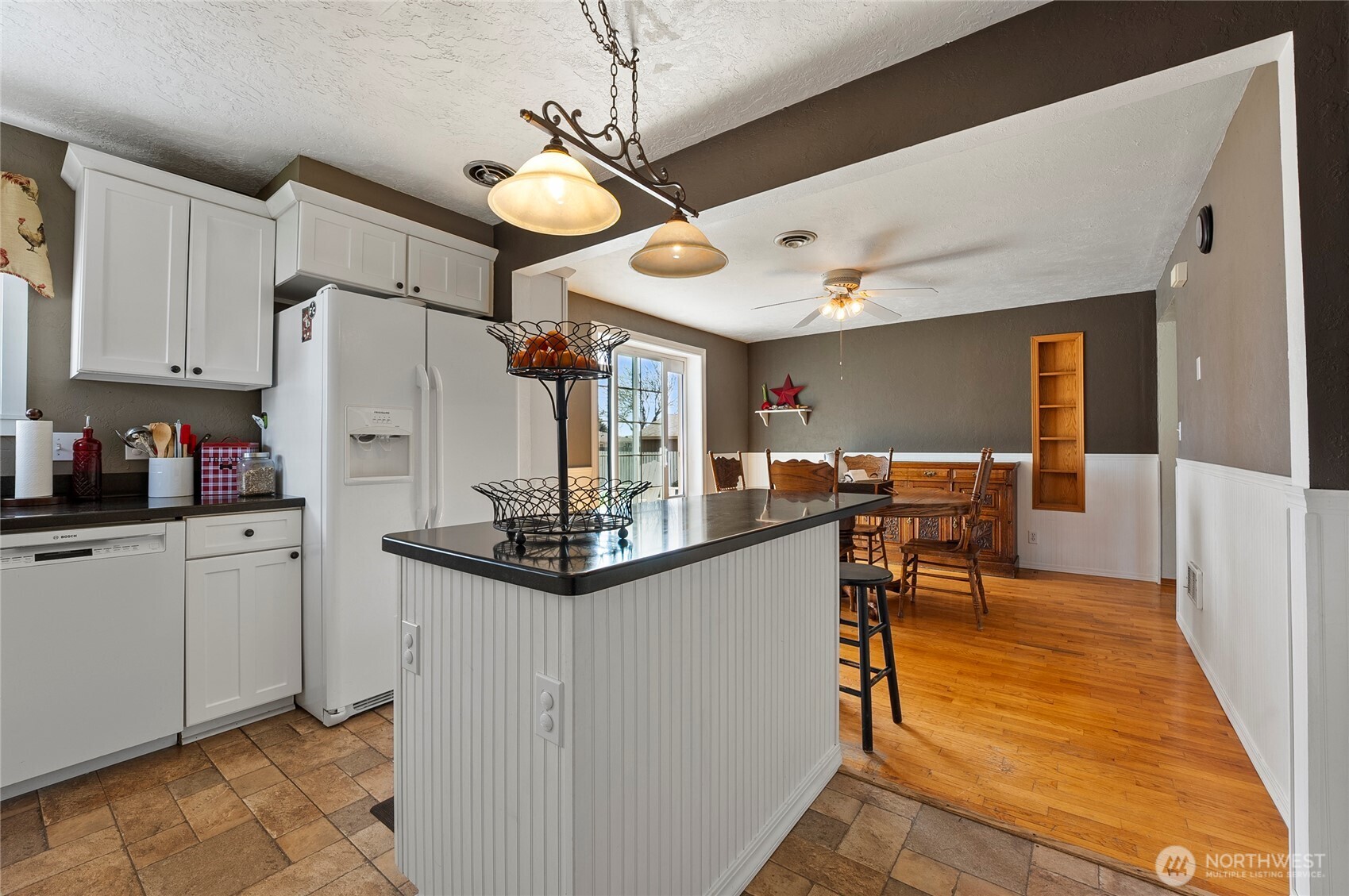 502 L Street Property Photo 1