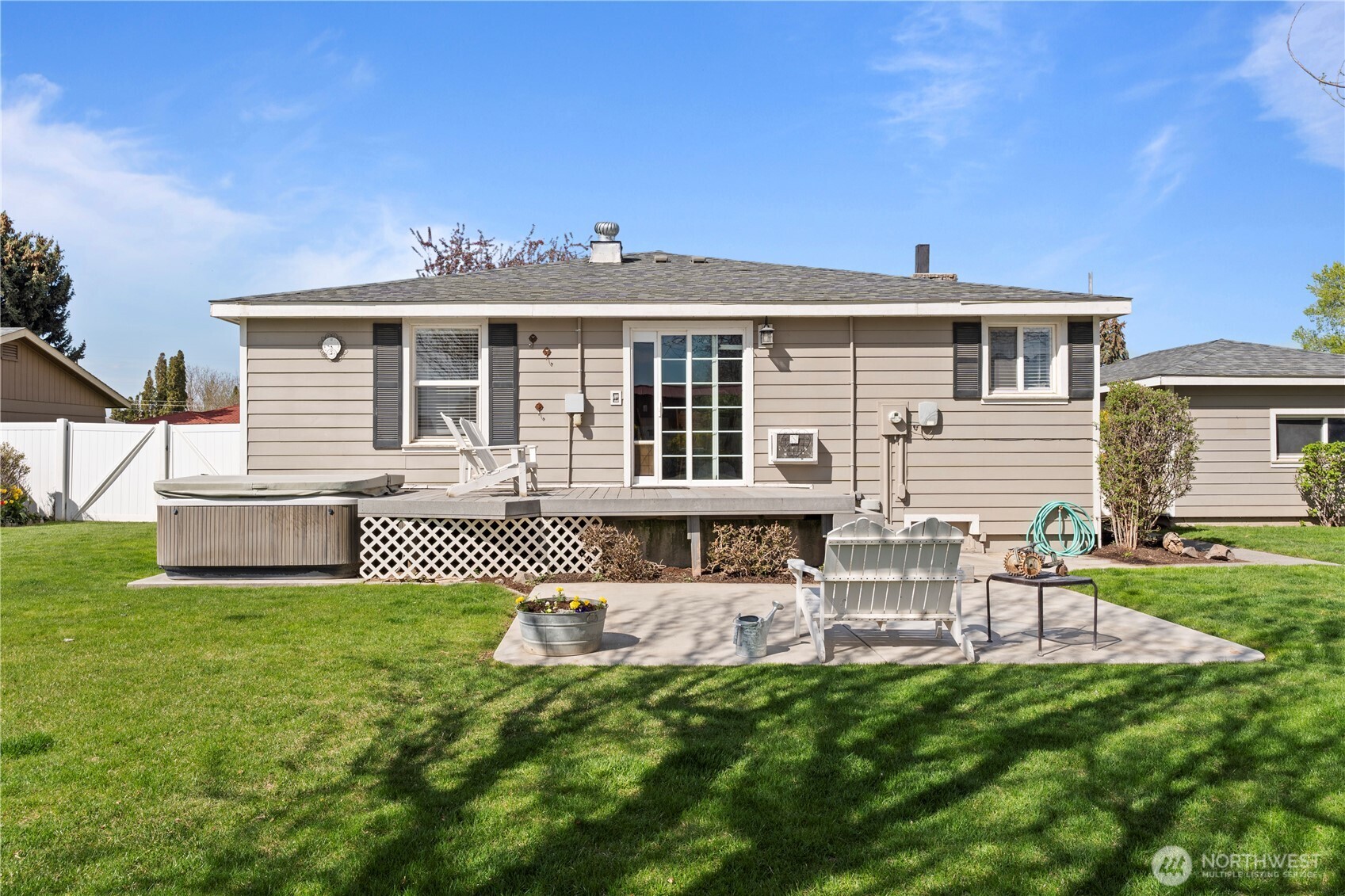 502 L Street Property Photo 4