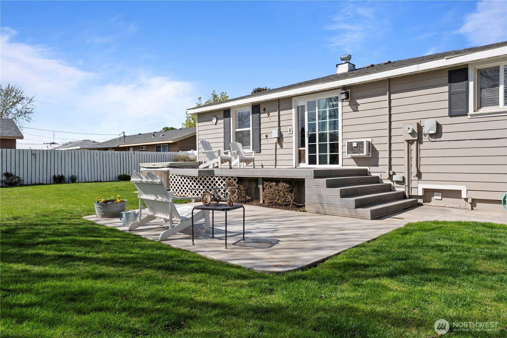 502 L Street Property Photo 12