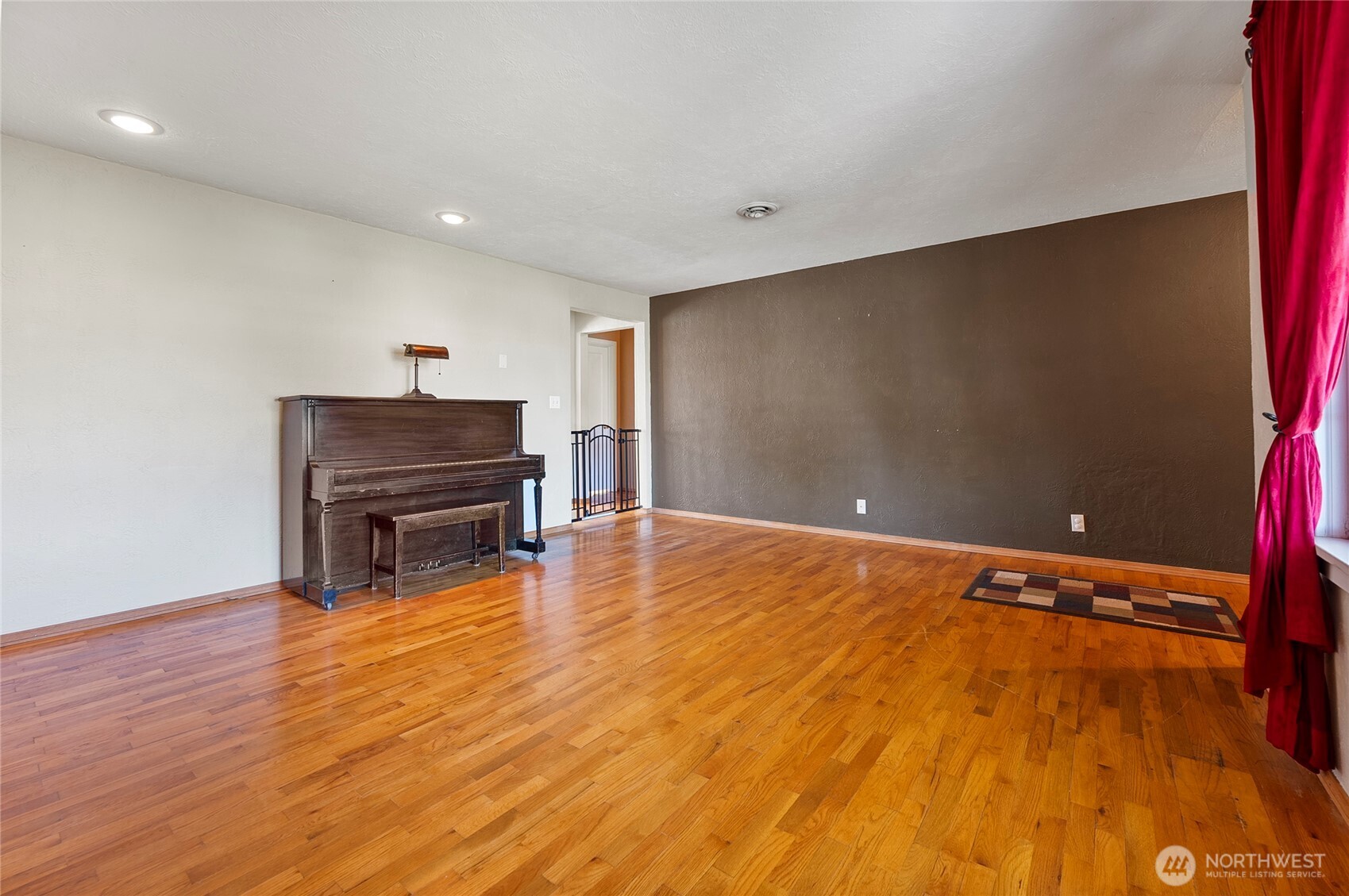 502 L Street Property Photo 15