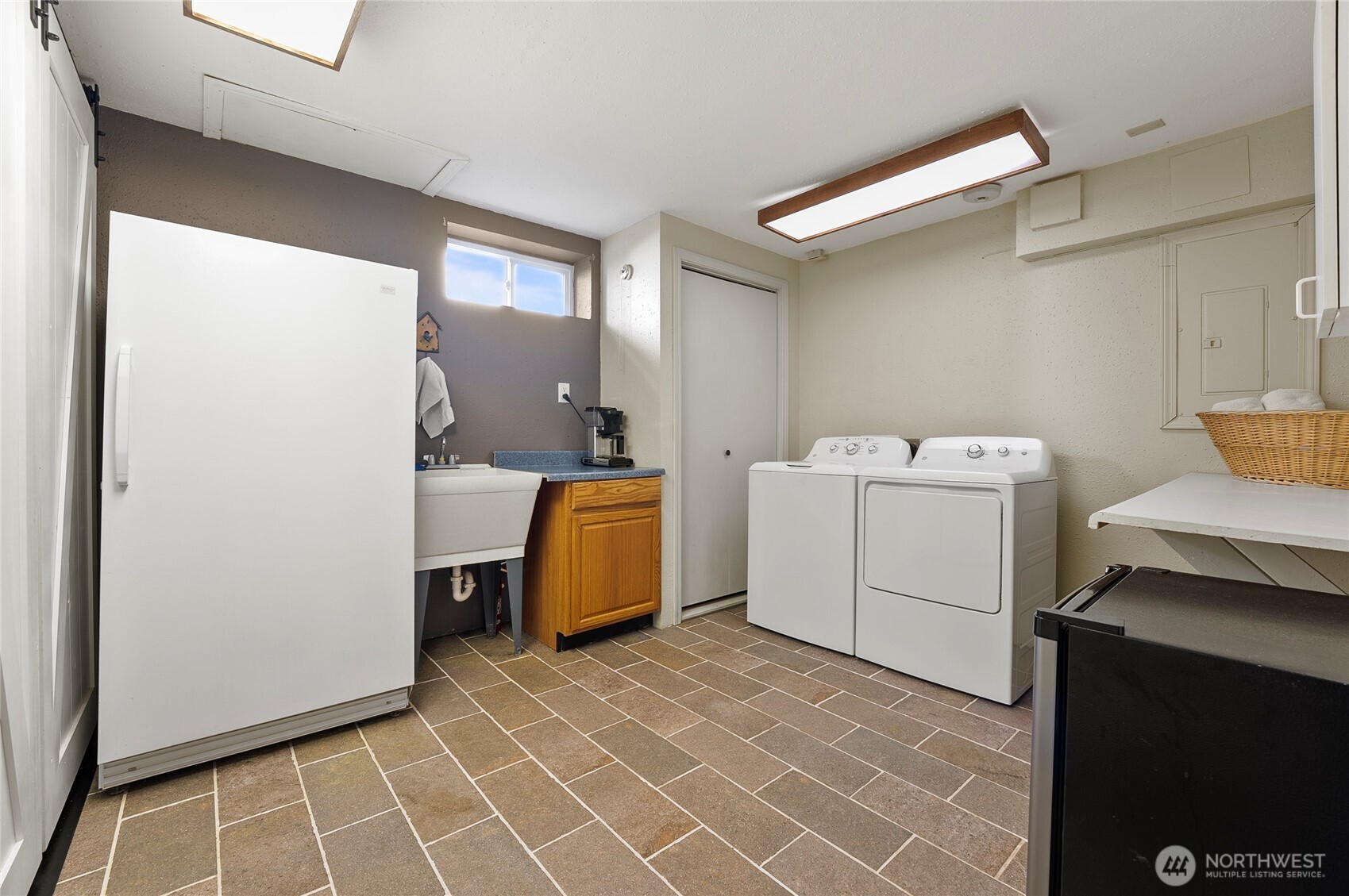 502 L Street Property Photo 31