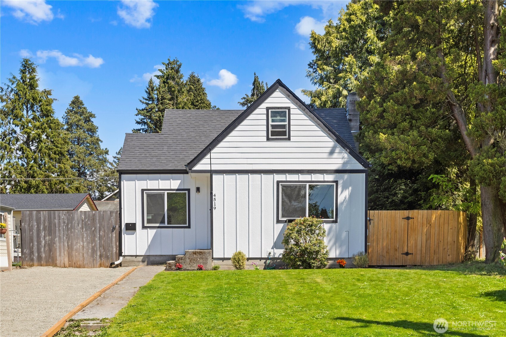 4519 E E Street Property Photo
