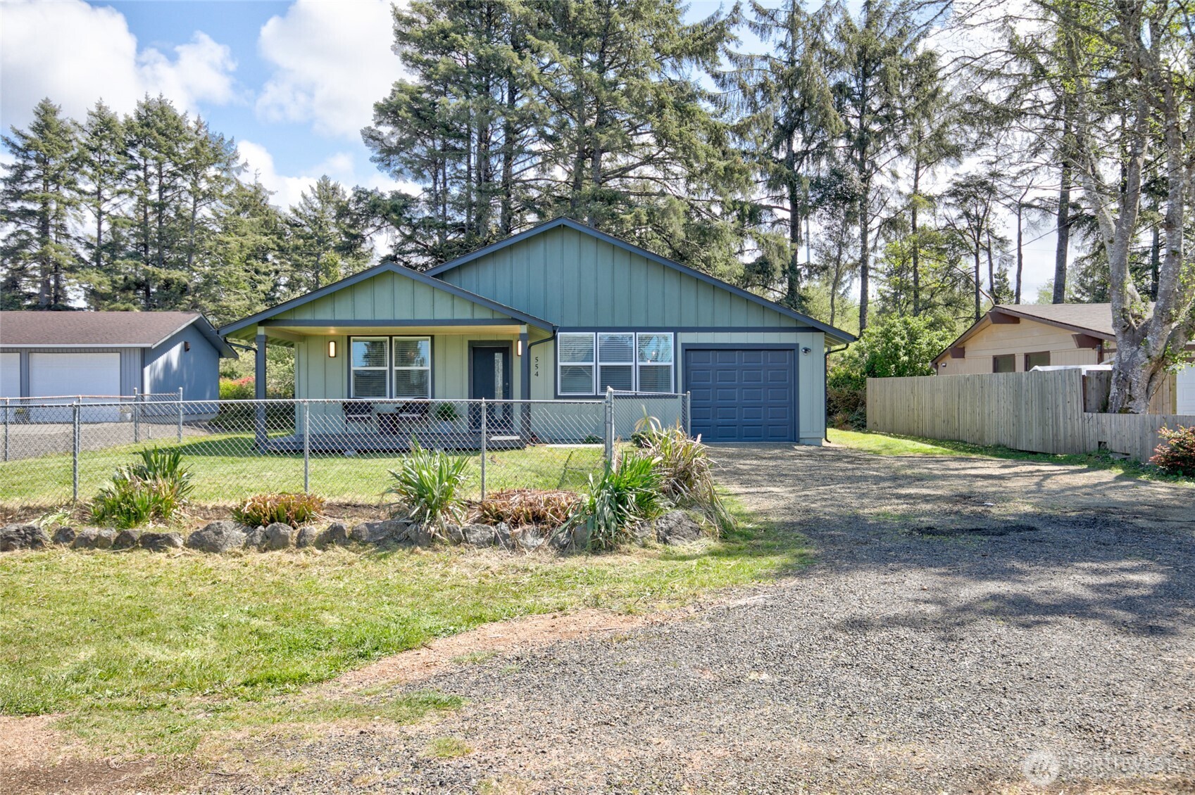 554 Puffin Avenue Property Photo 1