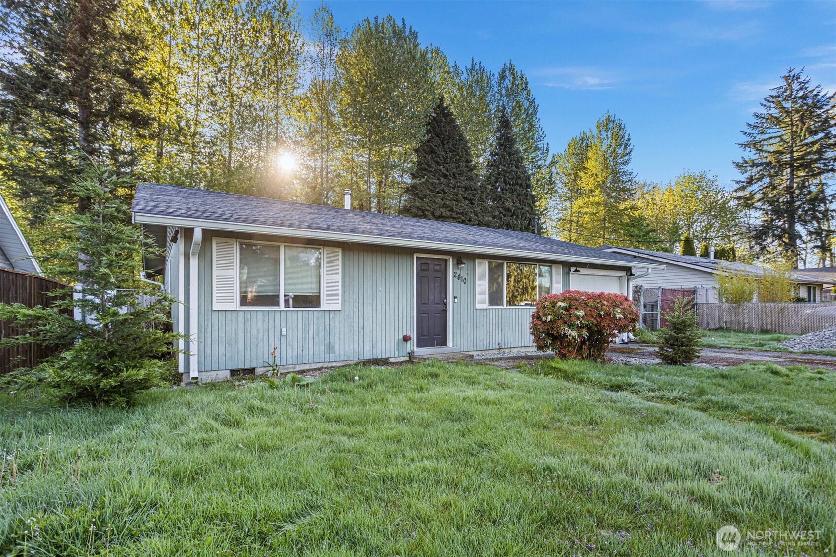 2410 Westlake Drive Property Photo
