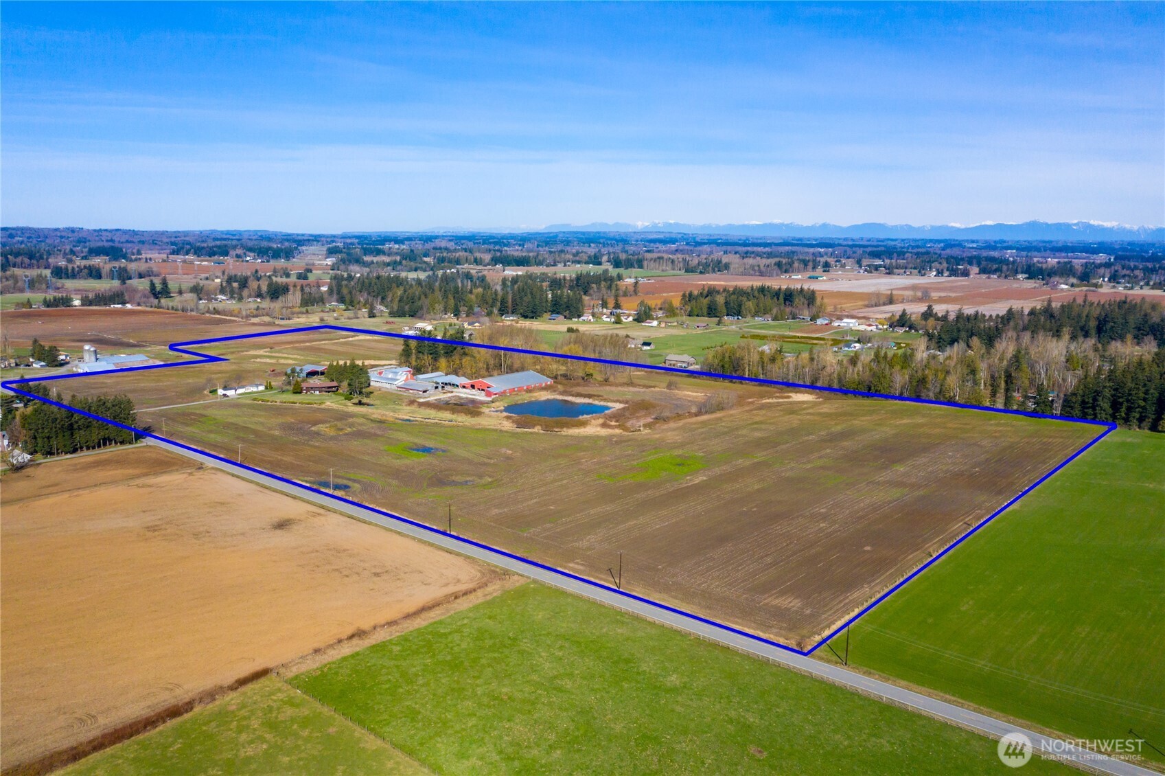 490 W Laurel Road Property Photo 2