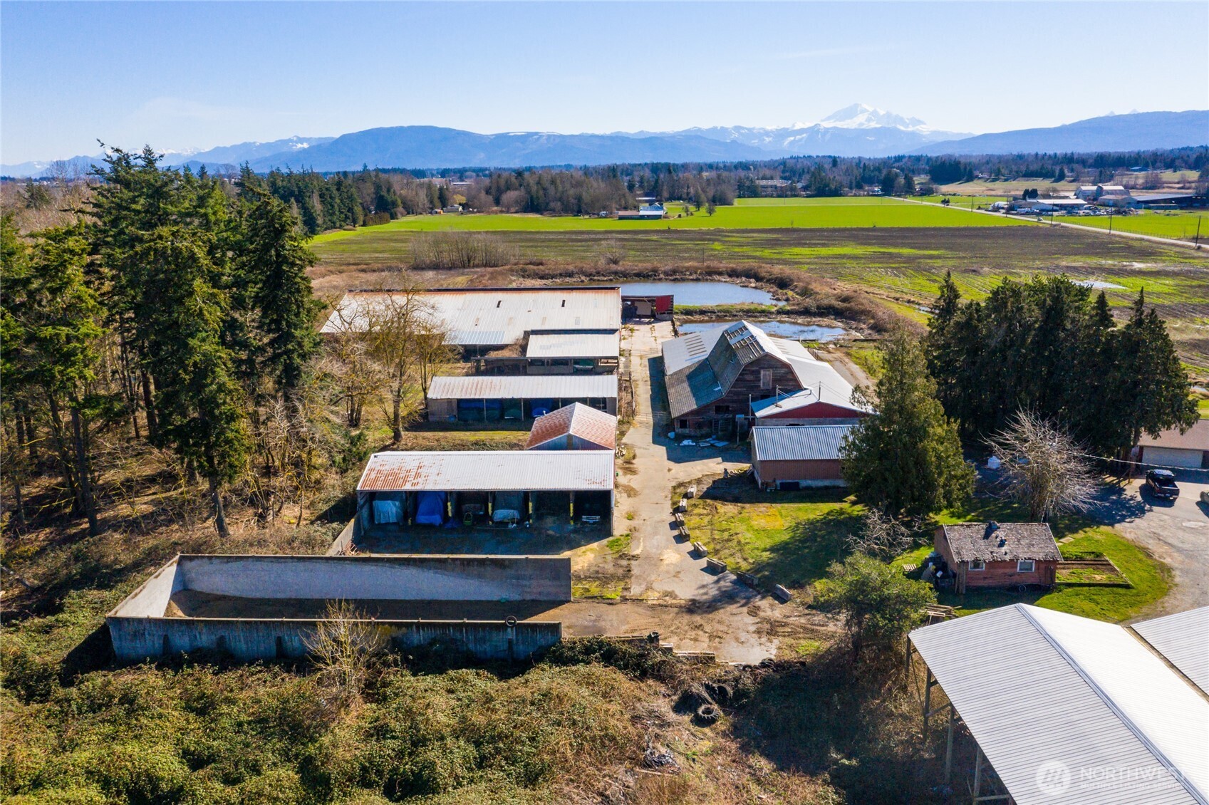 490 W Laurel Road Property Photo 15