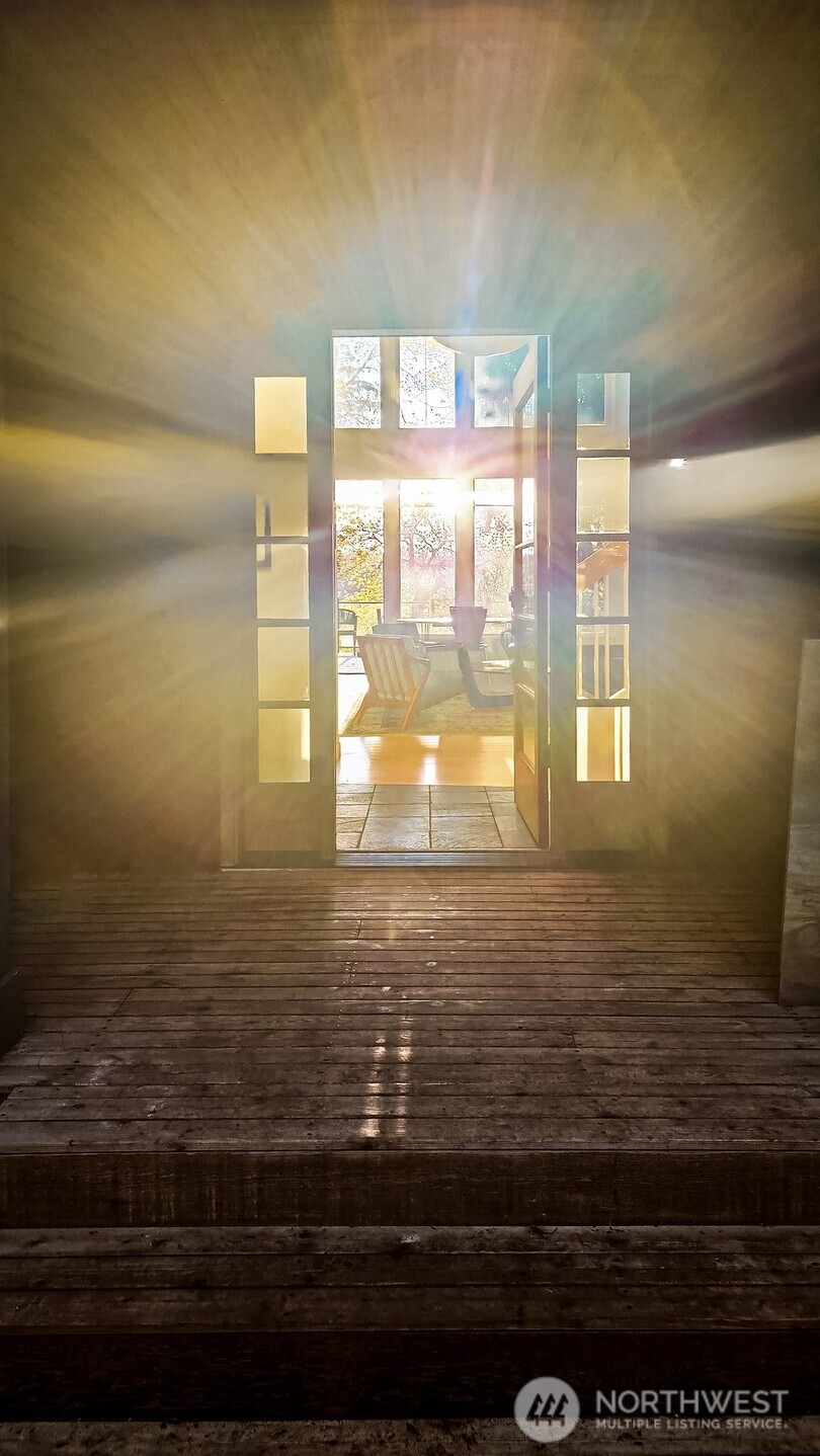 8003 Ne Hidden Cove Road Property Photo 5