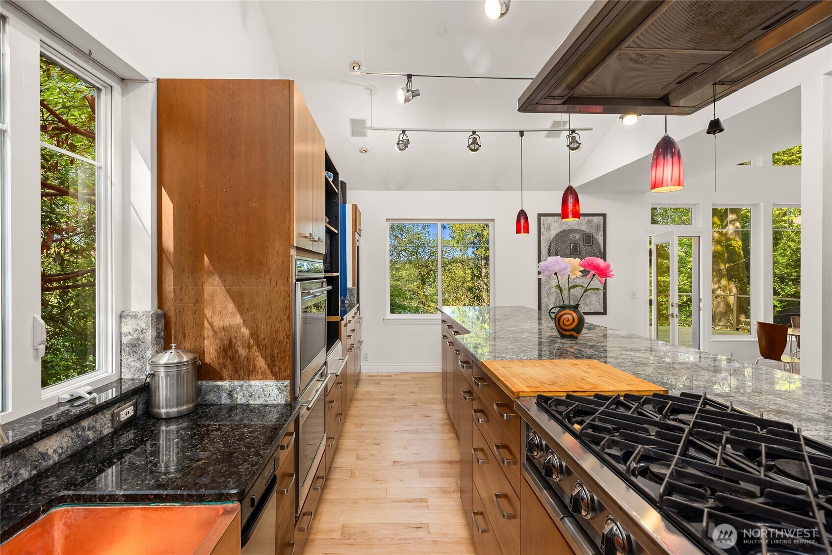 8003 Ne Hidden Cove Road Property Photo 16