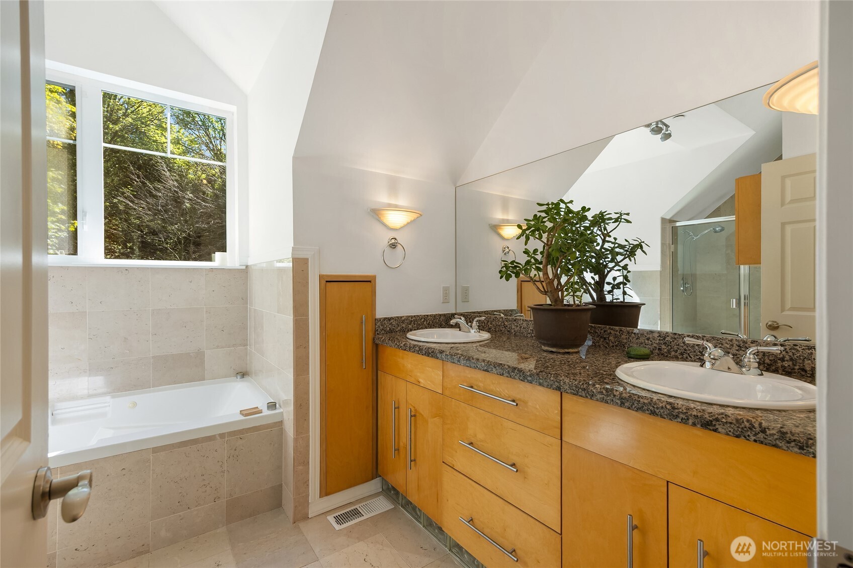 8003 Ne Hidden Cove Road Property Photo 20