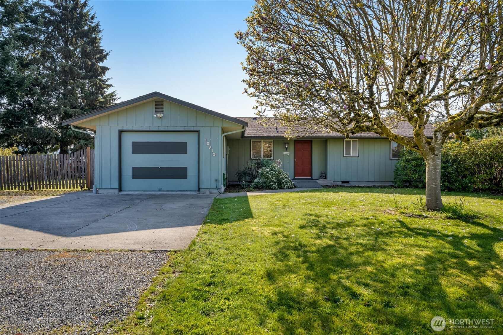 16915 52nd Avenue Property Photo