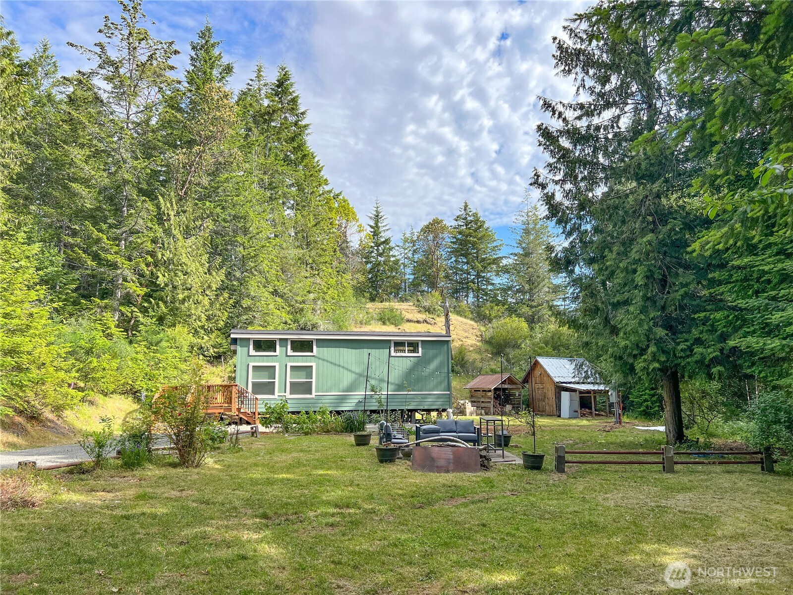311130 Us Highway 101 Property Photo