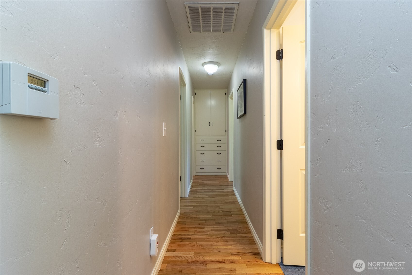 1836 Pike Place Property Photo 4