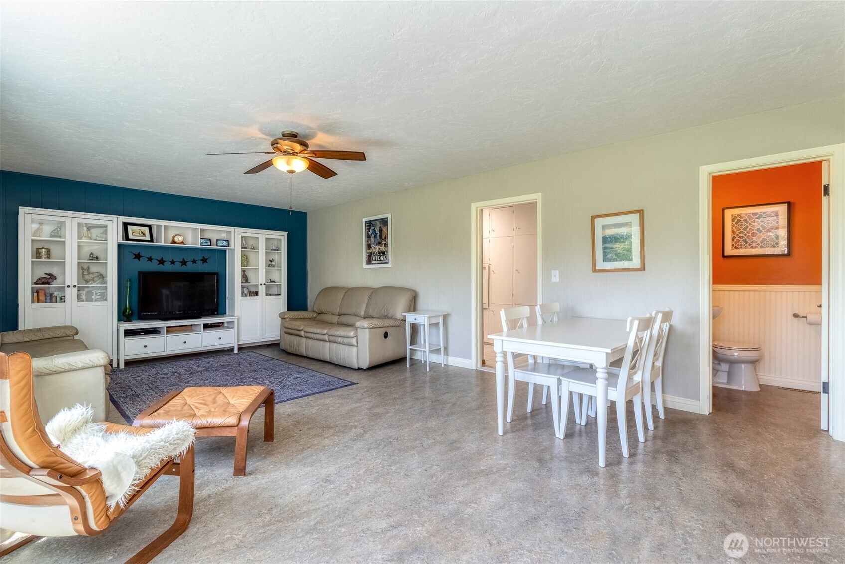 1836 Pike Place Property Photo 9