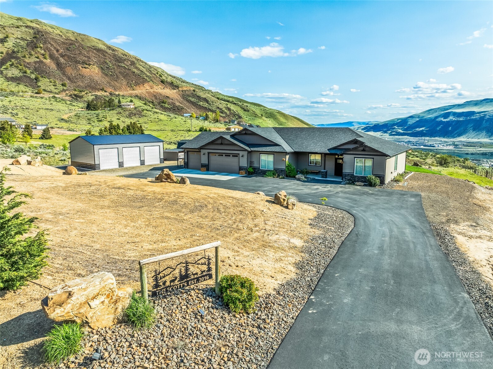 6673 Keane Grade Road Property Photo