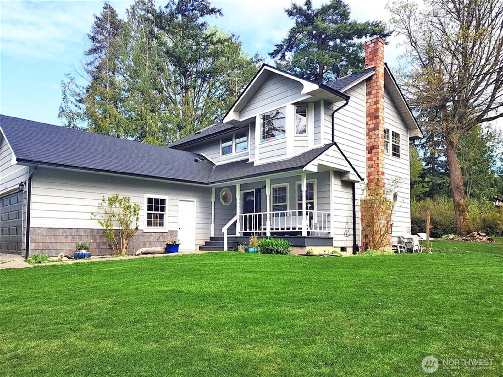 375 Rateau Drive Property Photo