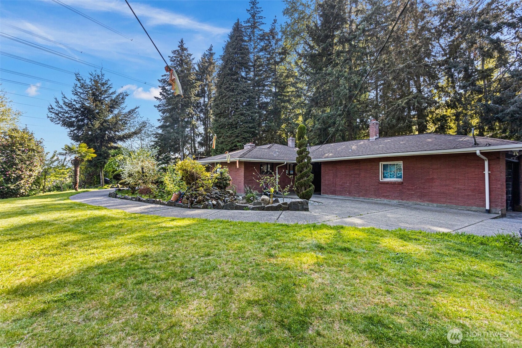 2919 W Valley Avenue Property Photo