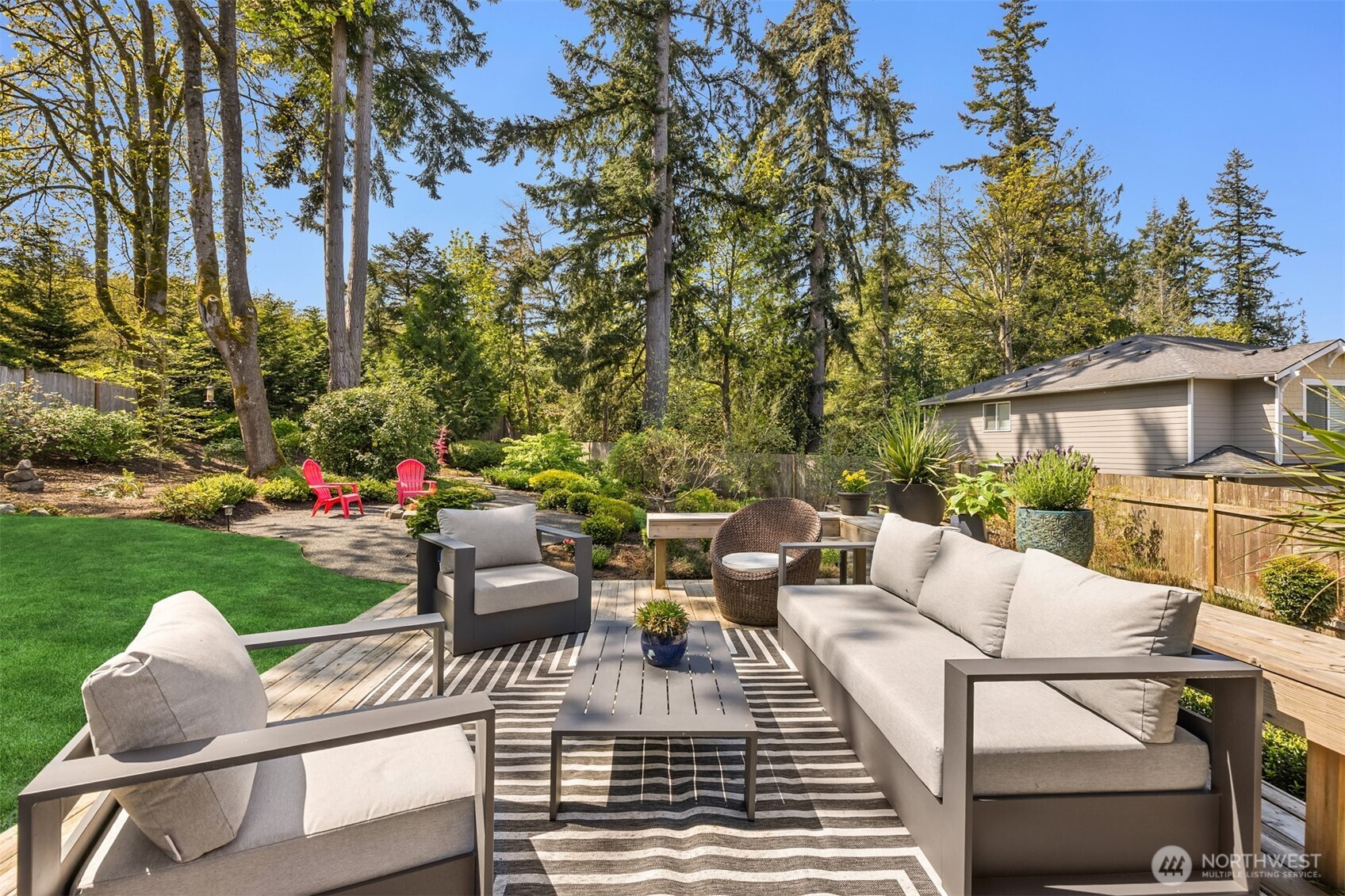 9165 Burlingame Court Property Photo 1