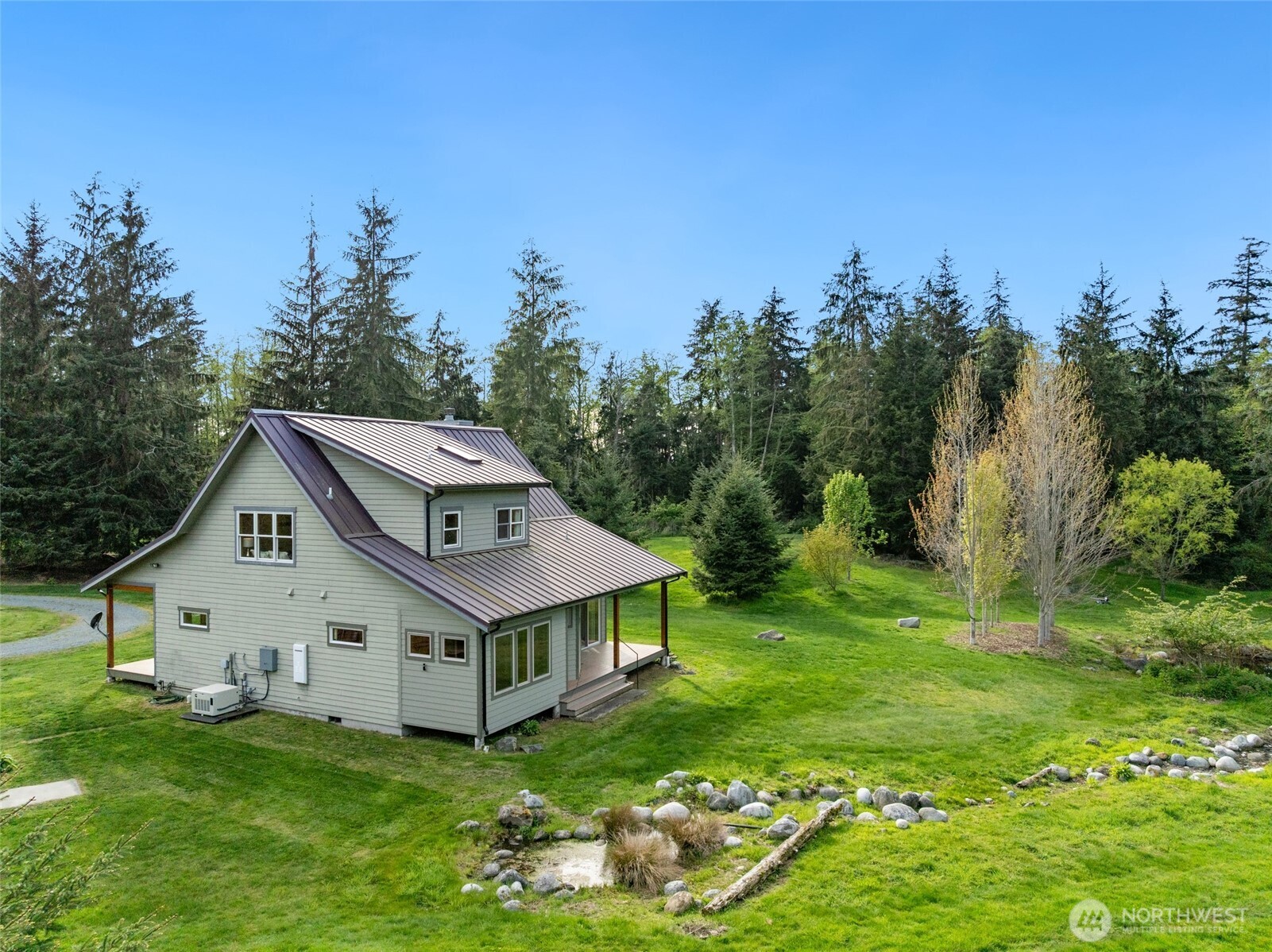411 & 435 Peters Road Property Photo 1
