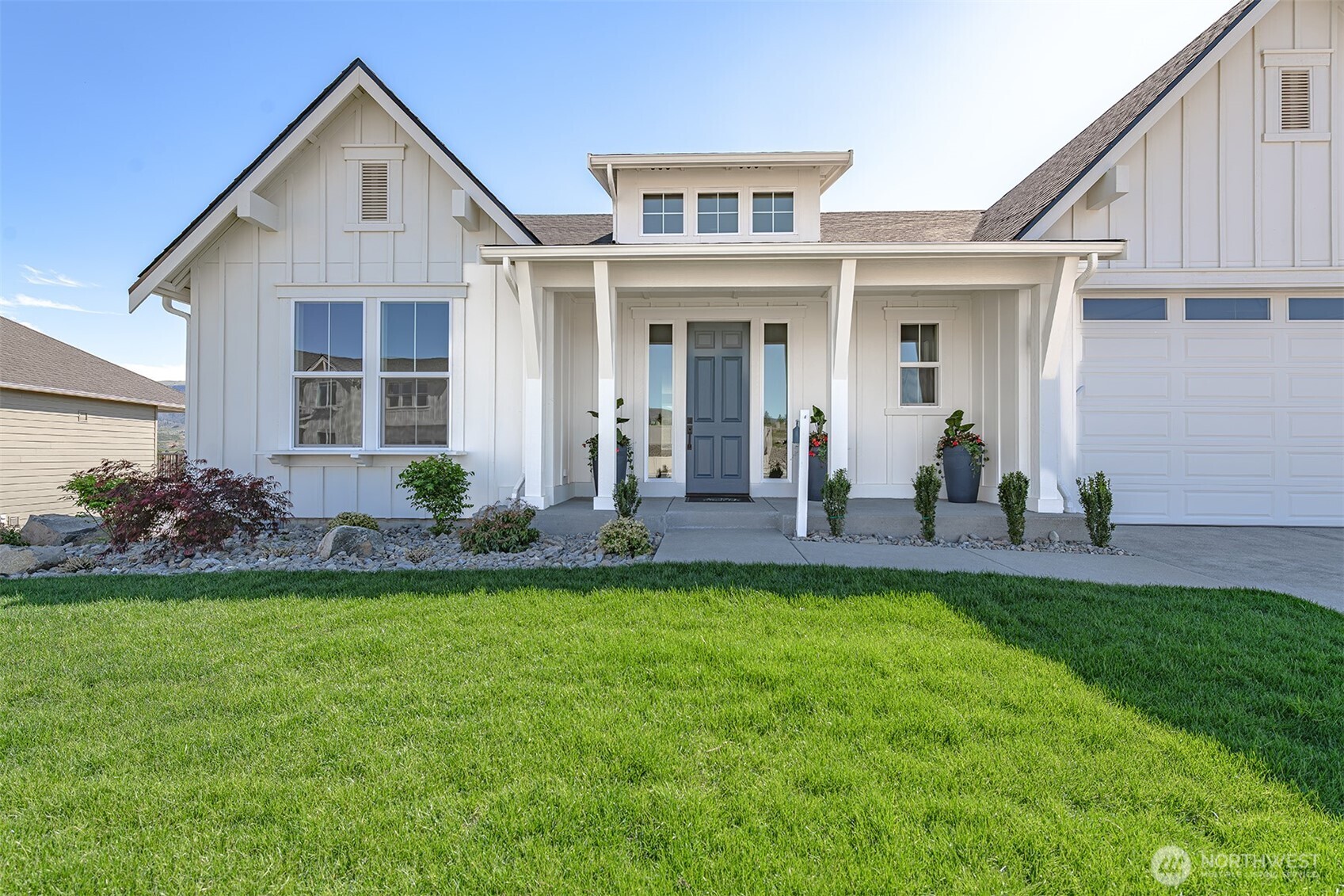 1580 S Kelvin Court Property Photo 3