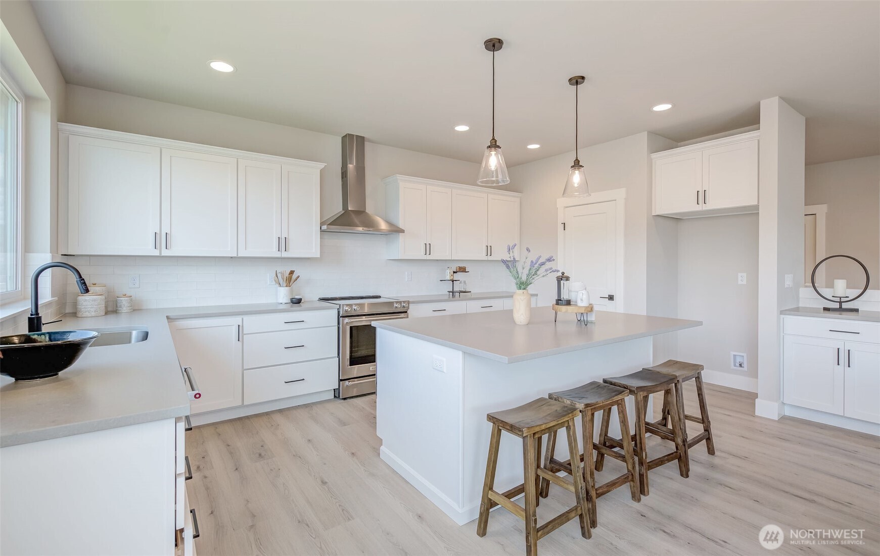 1580 S Kelvin Court Property Photo 7