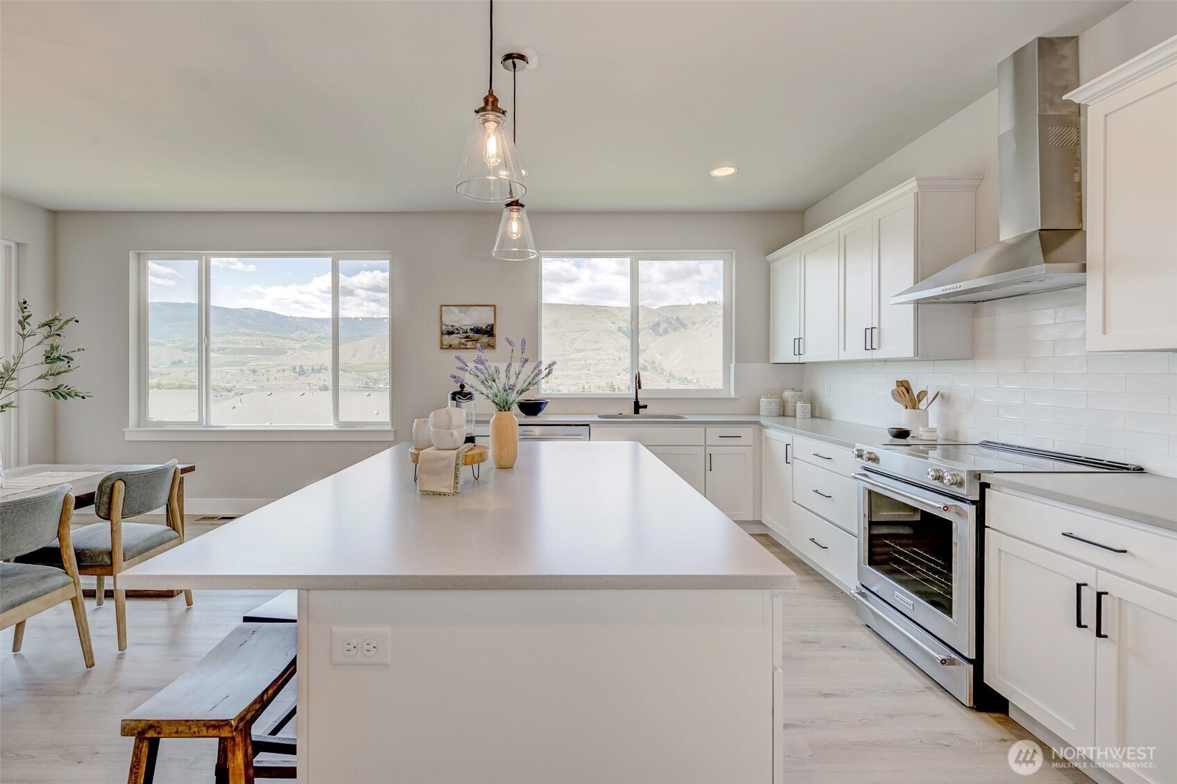 1580 S Kelvin Court Property Photo 9