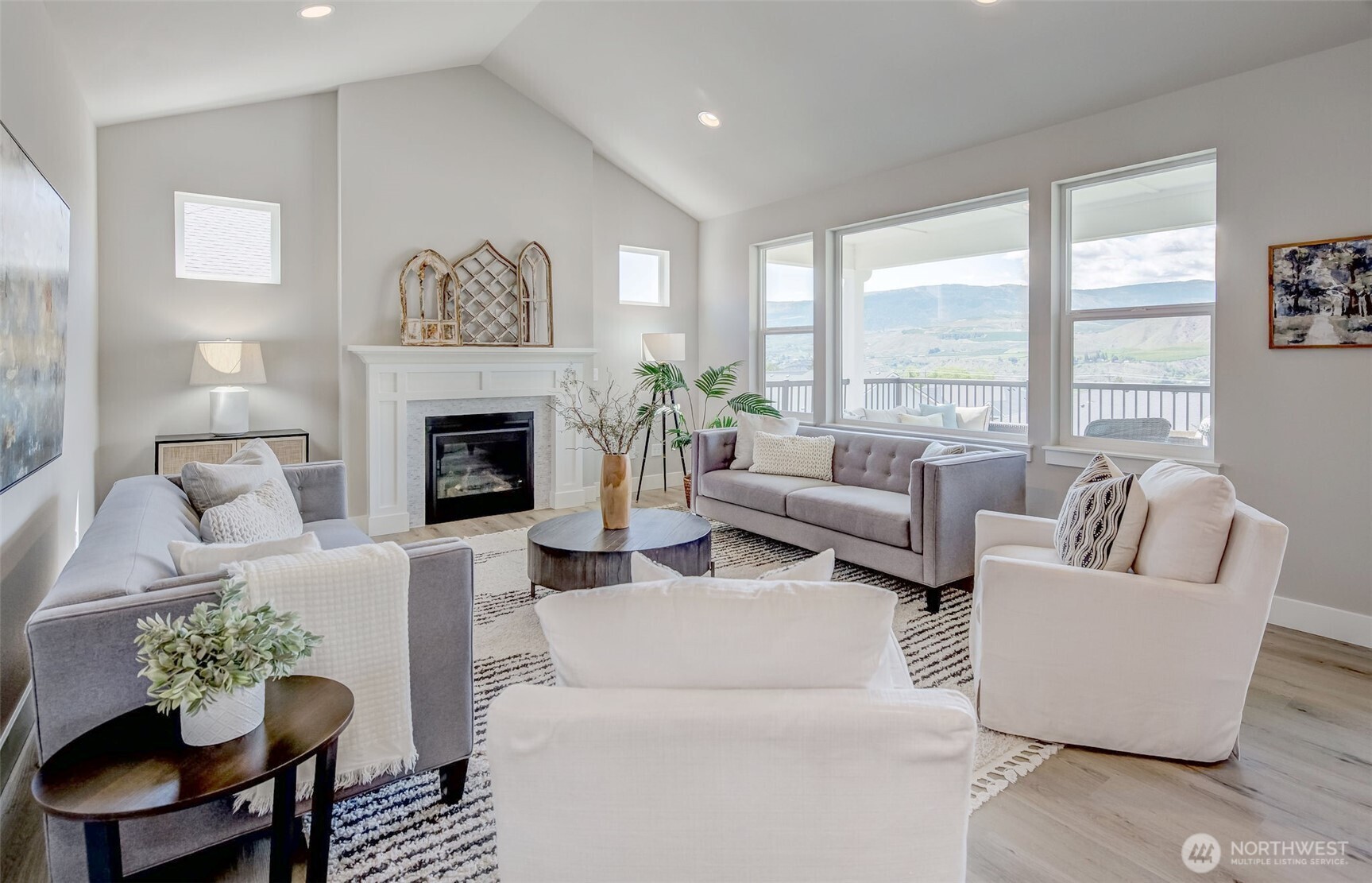 1580 S Kelvin Court Property Photo 11