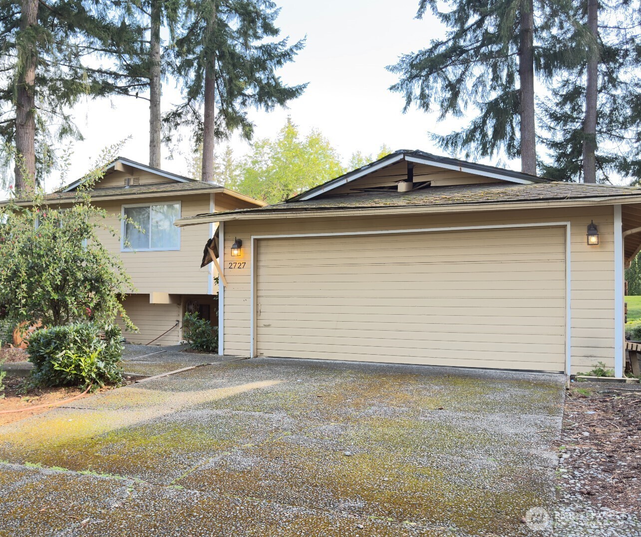 2727 181 Avenue Property Photo