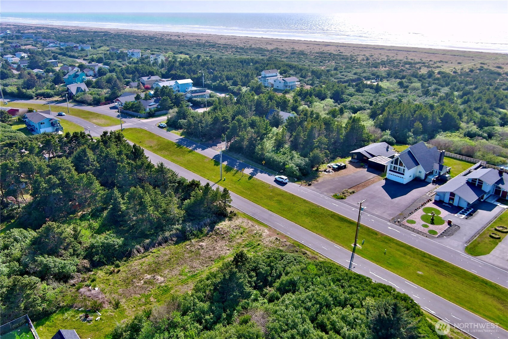 680 Ocean Shores Boulevard Property Photo 3