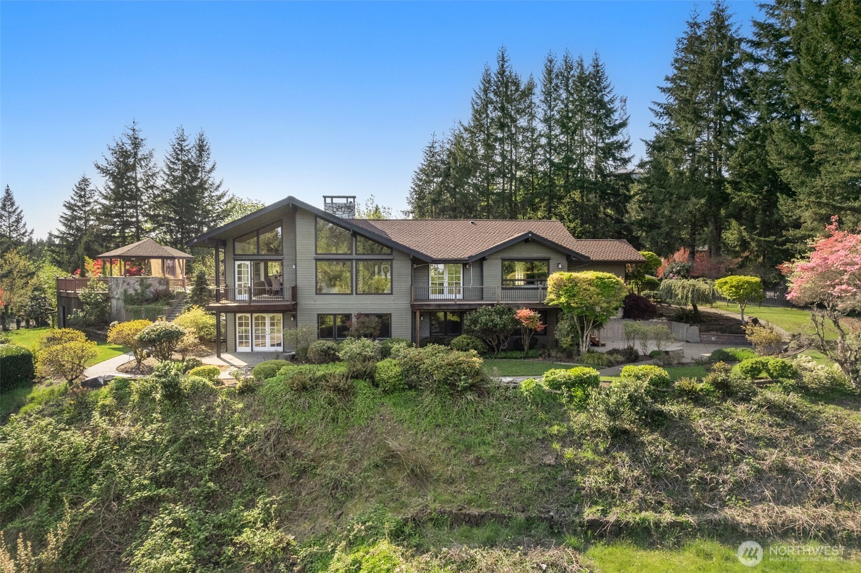 4902 Bush Mountain Drive Property Photo