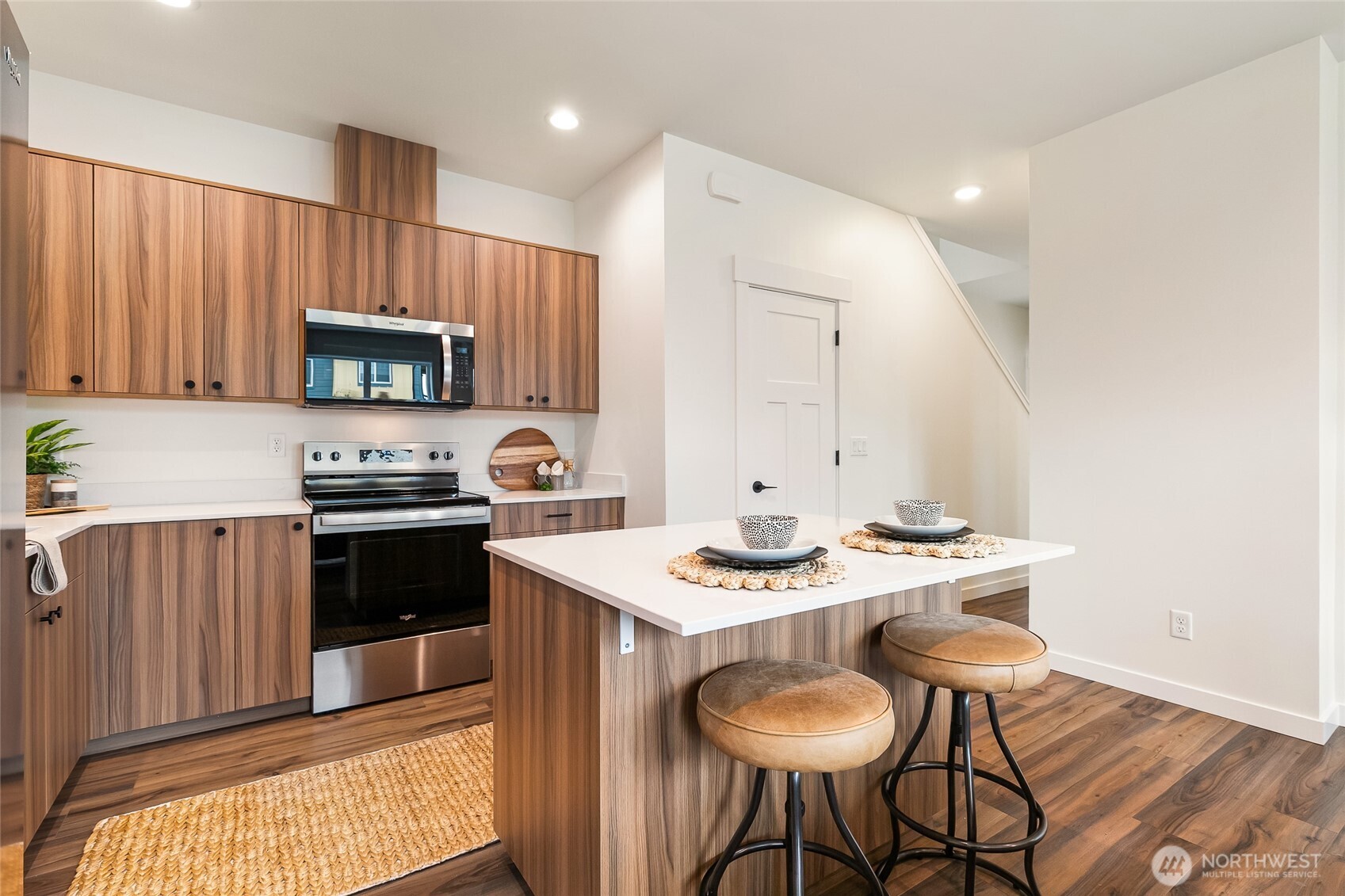 4226 Melrose Lane Property Photo 6