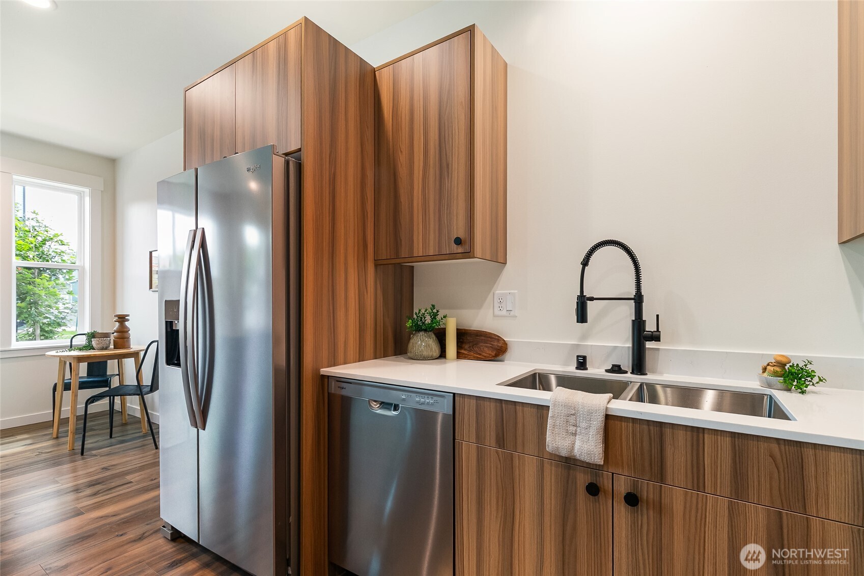 4226 Melrose Lane Property Photo 7