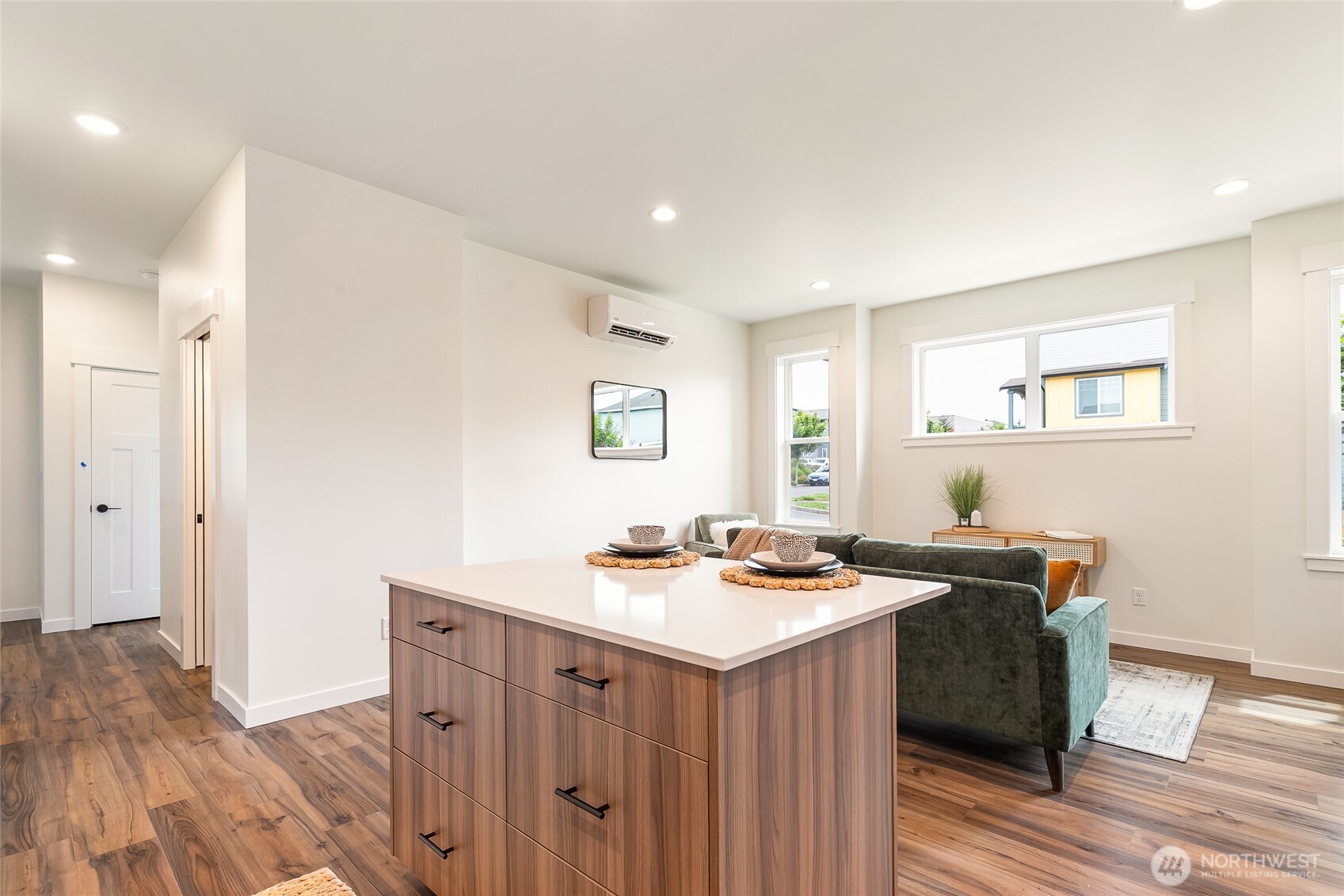 4226 Melrose Lane Property Photo 9