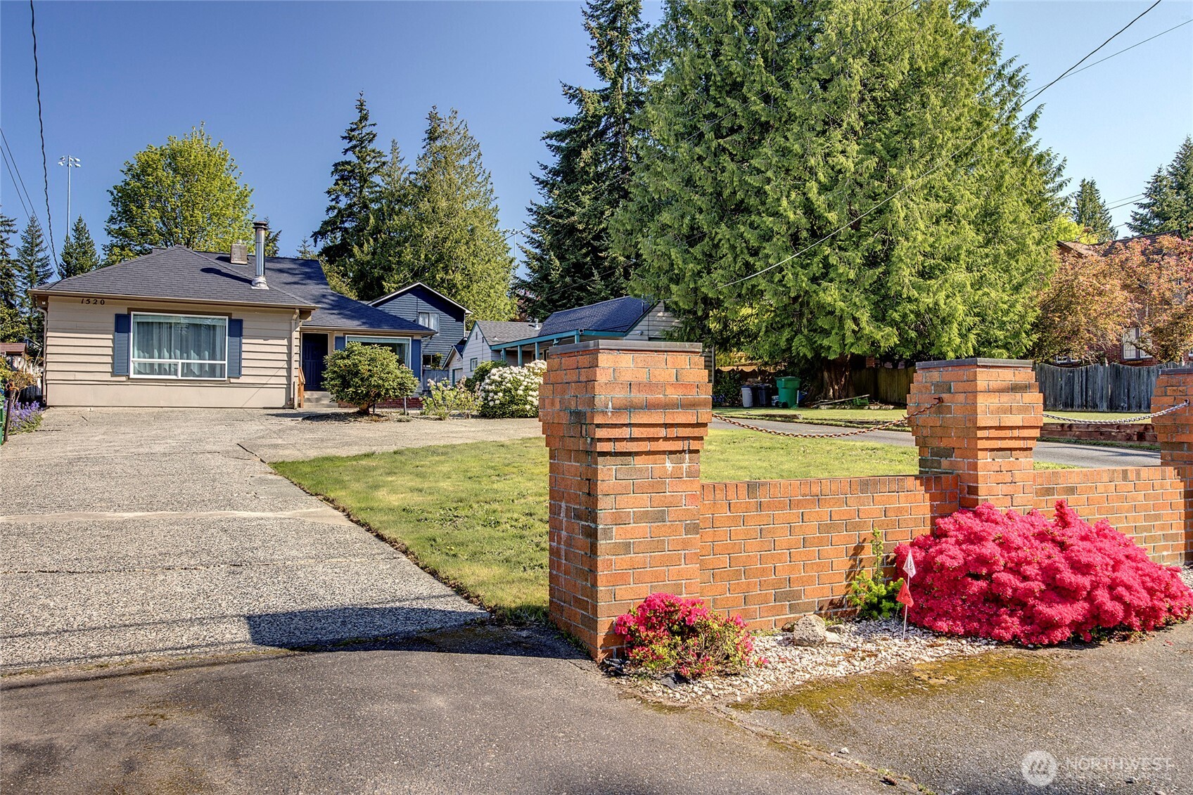 Haller Lake Real Estate Listings Main Image